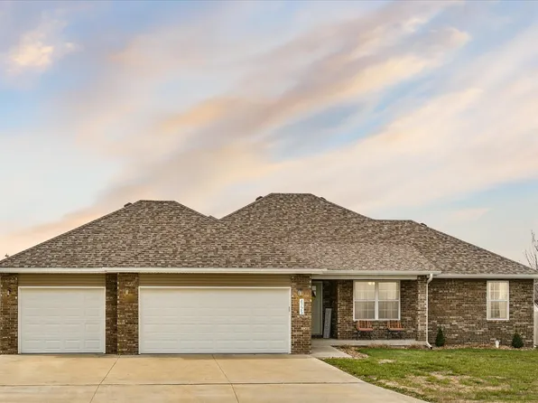 4725 S 125th Road, Bolivar, MO 65613