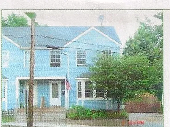 23 Tate St, Portland, ME 04102