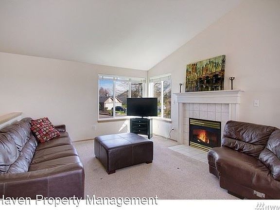 4th image of 13020 8th Avenue Ct E