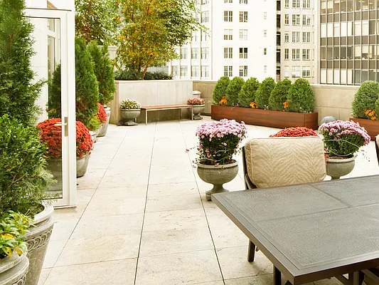 Sold by Sotheby's International Realty | media 37