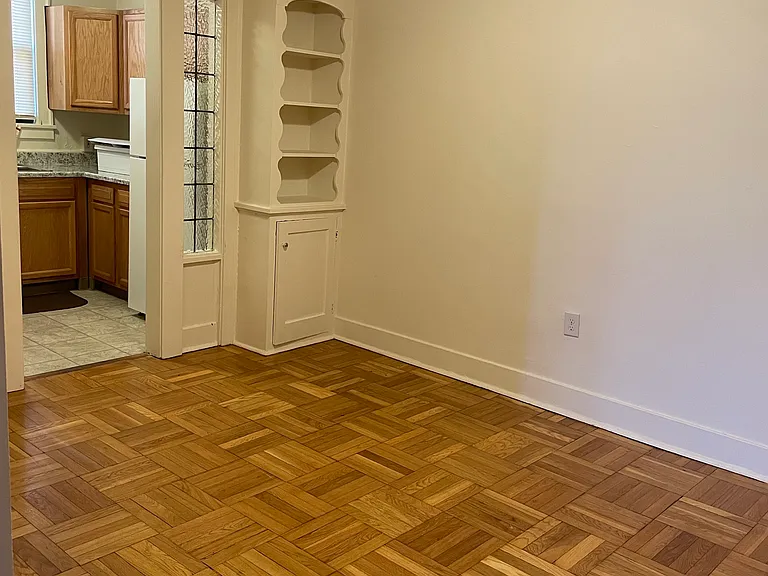 5914 Walnut St #301 — Photo 4
