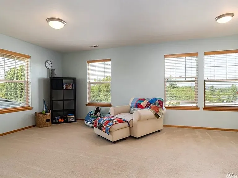 1119 N Waugh Rd — Photo 21