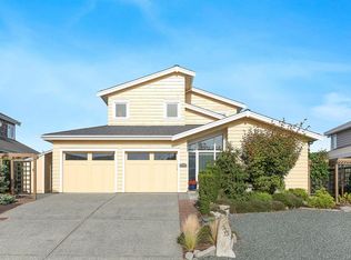 1755 Admiral Tryon Blvd, French Creek, BC V9P2V2