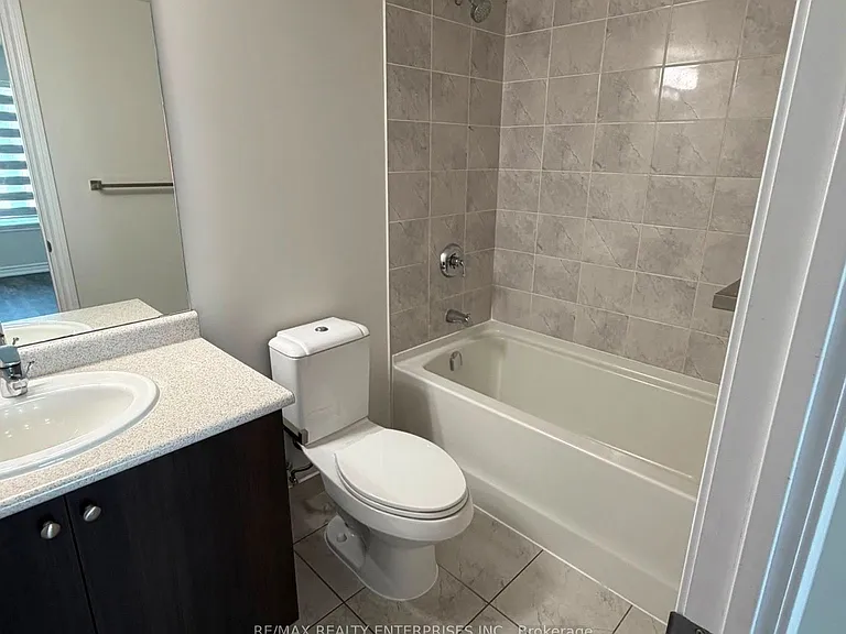 716 Main St E #502 — Photo 6