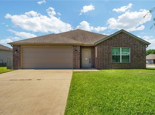 3079 Cherry Knoll Cir, Springdale, AR 72762