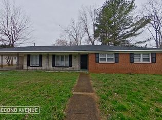 911 E 17th St, Sheffield, AL 35660