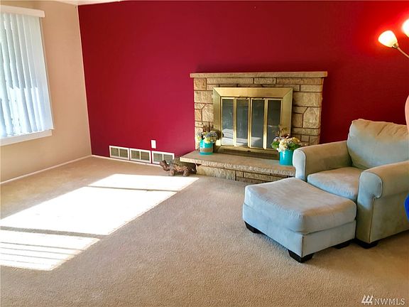 2nd image of 13825 13th Avenue Ct E