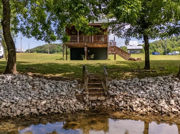 194 Creekside Ln, Westpoint, TN 38486