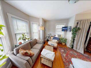 216 Banks St #3C, Cambridge, MA 02138