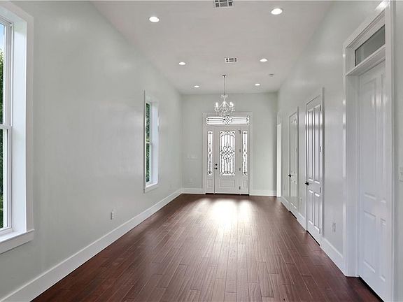 2nd image of 3518 Delachaise St
