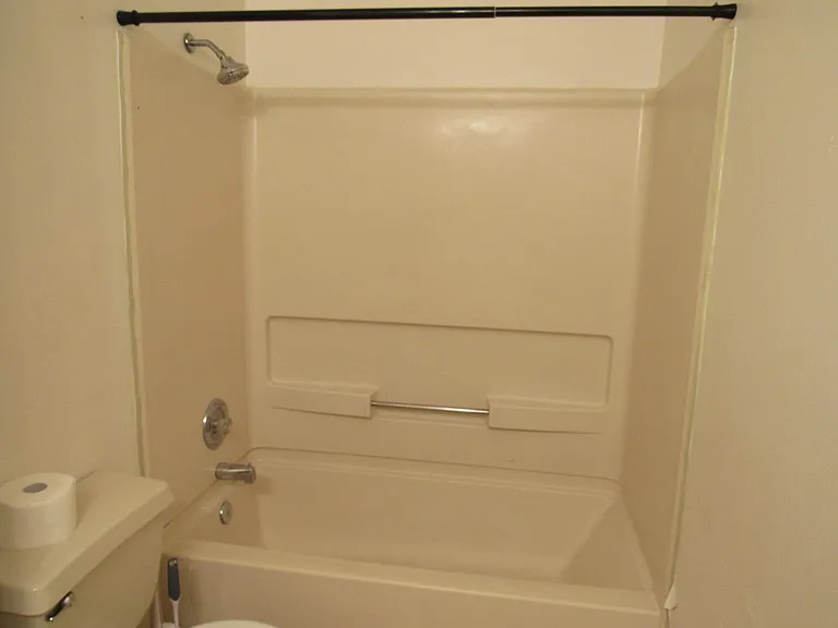 109 Reserve Cir #113 — Photo 38