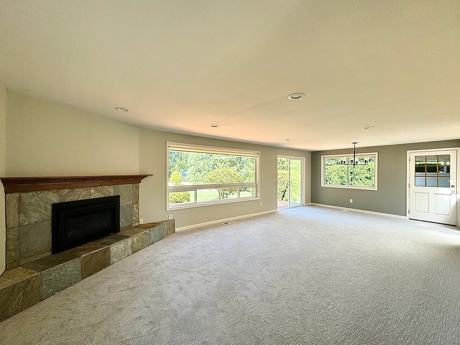 4 bed, 1870 sqft, $4,500 — Photo 4