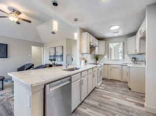 1581 Glenmore Dr, Lewisville, TX 75077
