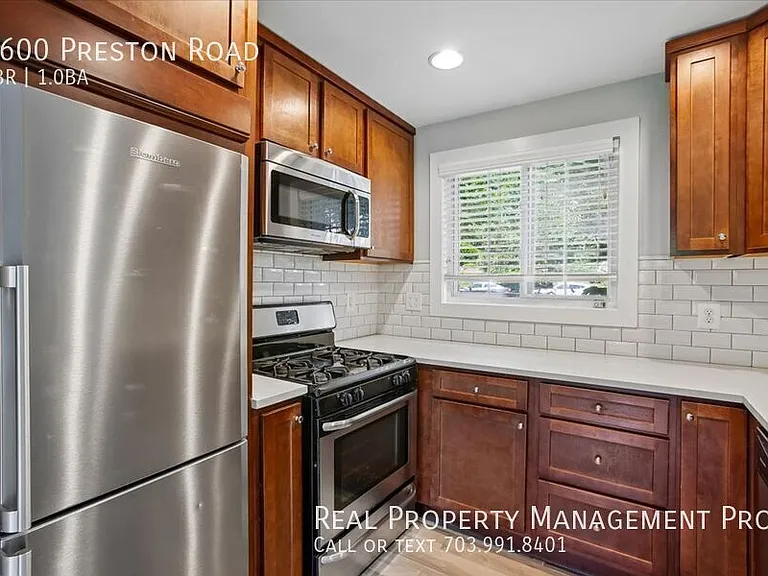 1600 Preston Rd — Photo 8