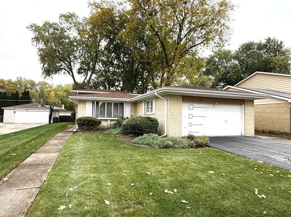 823 S Dryden Pl, Arlington Heights, IL 60005