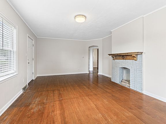 3rd image of 3618 Connor St