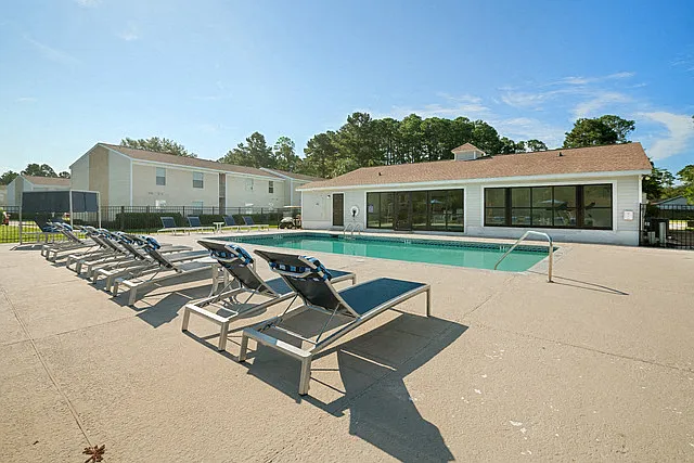 The Retreat at Hidden Bay Apartment Homes — Photo 1