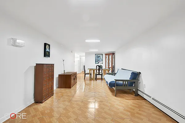 Rented by CORE | media 20