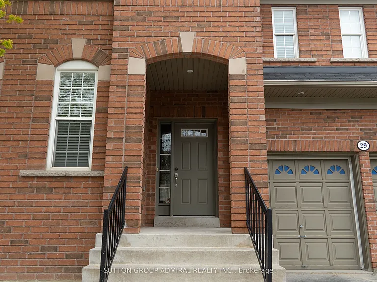 29 Wendelyn Dr #MAIN 2ND FLOOR — Photo 3