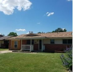 917 SW 1st St, Moore, OK 73160