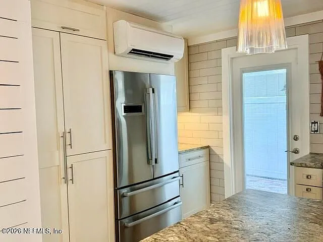 2 bed, 2.0 bath, 976 sqft, $3,500 — Photo 4