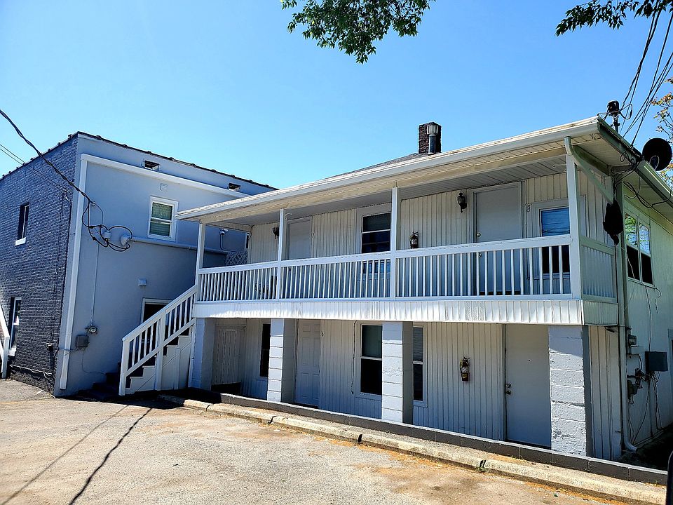 1st image of 211 Madison St #4