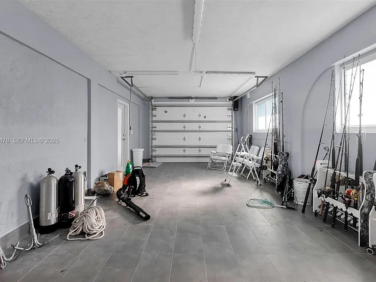 232 W Seaview Dr — Photo 22