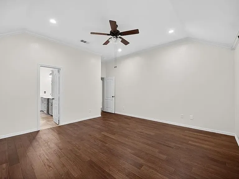 313 Cave River Dr — Photo 7