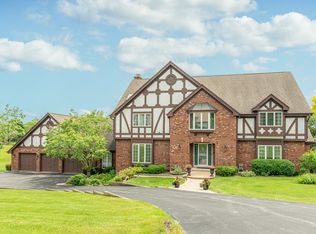 1745 Clover Dr, Inverness, IL 60067