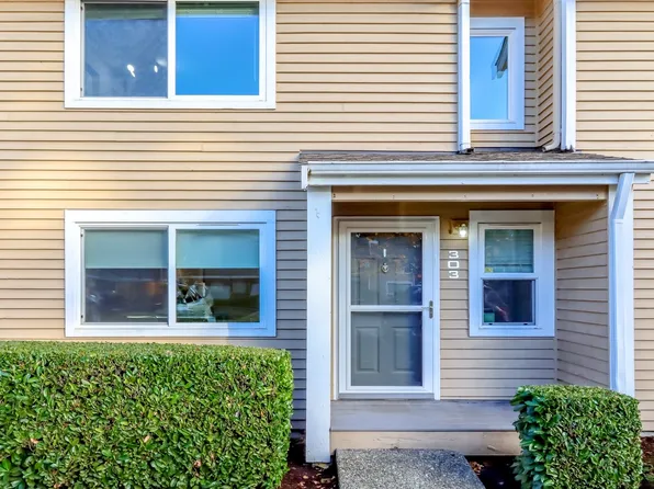 23906 12th Place S #303, Des Moines, WA 98198