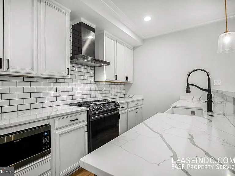 1317 Randolph St NW #1 — Photo 6