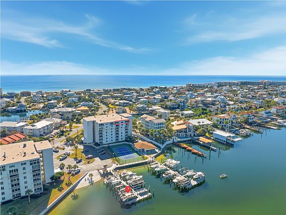 2nd image of 30 Moreno Point Rd Penthouse 703A