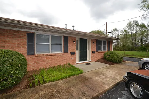 116 Carman Ave #4 Photo 1
