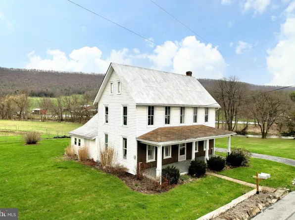 125 Old Hill Rd, Loganton, PA 17747