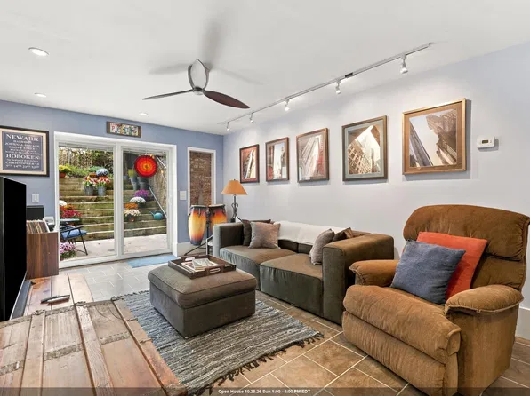 236 6th Street image 1 of 11