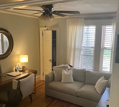 5th image of 2901 Monroe St