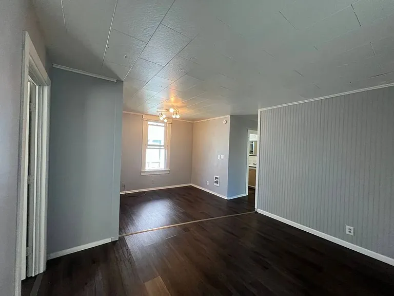 1338 Ellis St — Photo 2