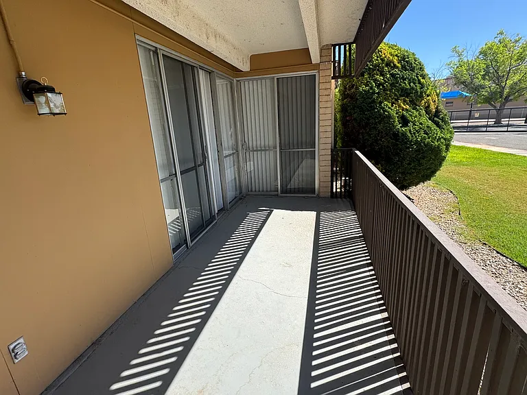 Villa Apartments — Photo 44