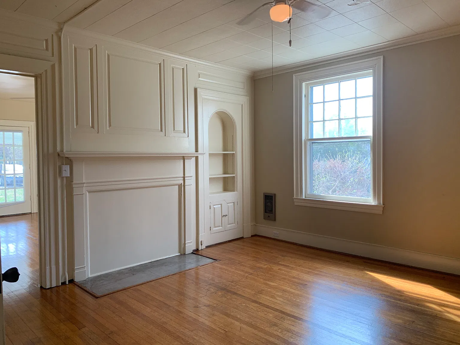 2 bed, $1,375 — Photo 4