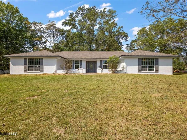 1428 Chestnut Ln, Jackson, MS 39212