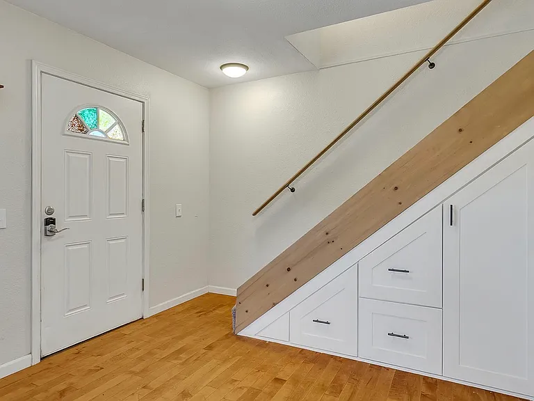 3005 Cinkovich St — Photo 2