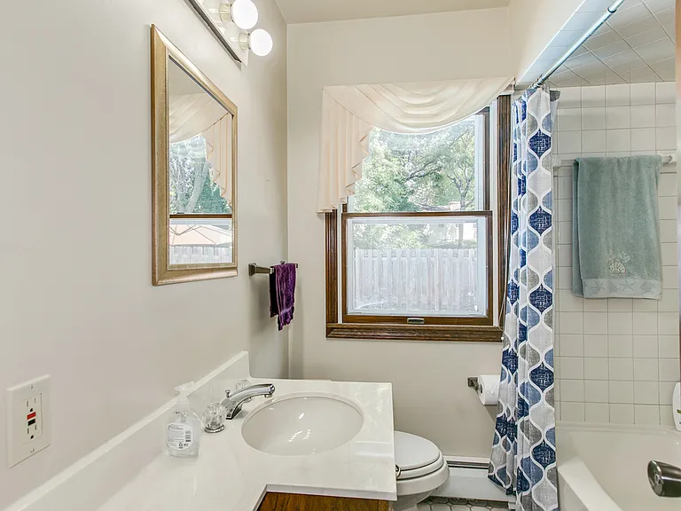 3300 Lee Ave N — Photo 16