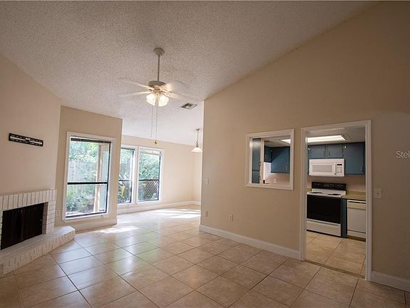 3rd image of 676 Montego Bay Ct S