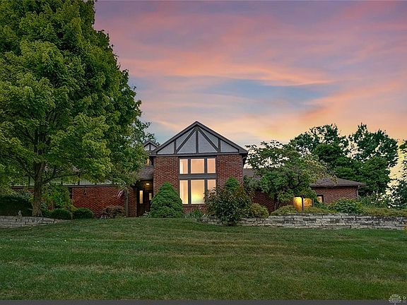 2nd image of 418 Merrick Dr