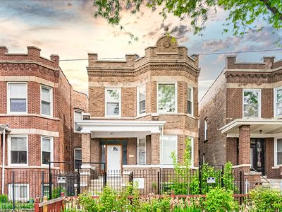 4252 W Potomac Ave #1