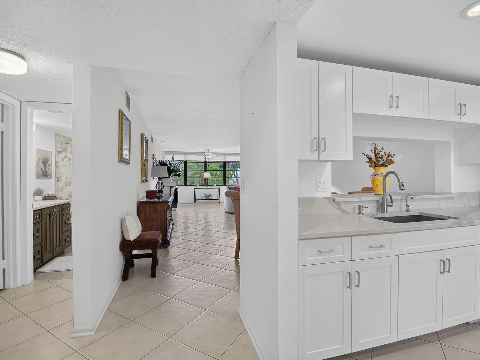 2 bed, 2.0 bath, 1362 sqft, $2,600 — Photo 3