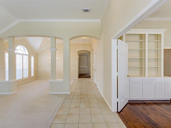 3rd image of 1118 Compass Cove Cir