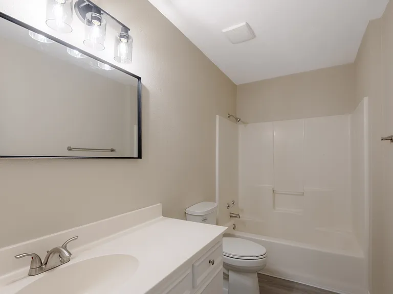600 Palm St #13 — Photo 11