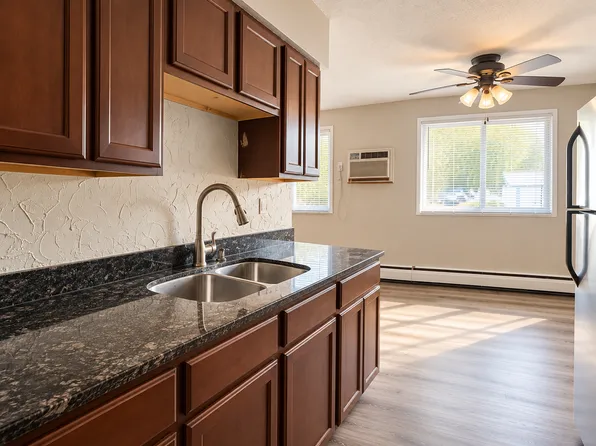 Douglas Terrace, 3300 Douglas Dr N #2, Minneapolis, MN 55422