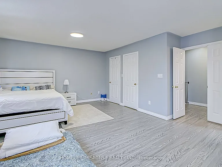 29 Rosebank Dr #911 — Photo 18